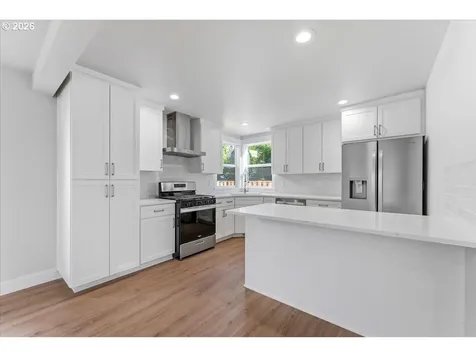 2505 N Winchell Street Portland OR 97217