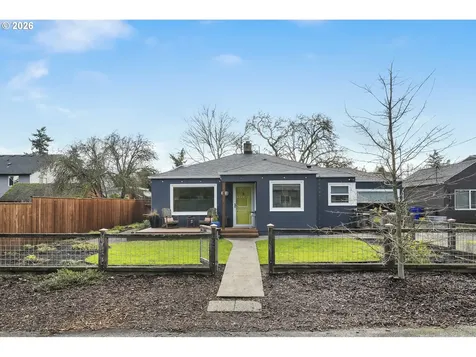7518 SE Evergreen Street Portland OR 97206