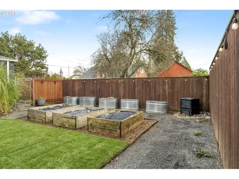 7518 SE Evergreen Street Portland OR 97206