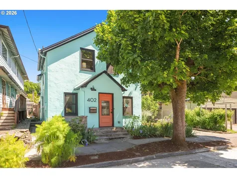 402 SE 31st Avenue Portland OR 97214