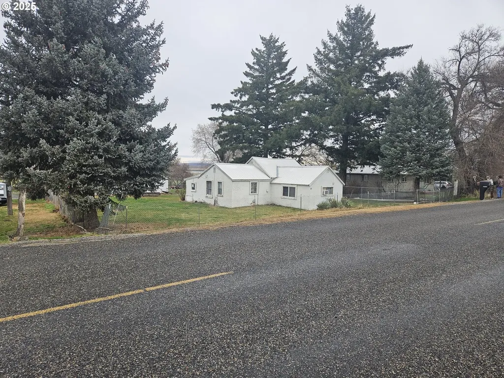 260 NW Washington Avenue Irrigon OR 97844