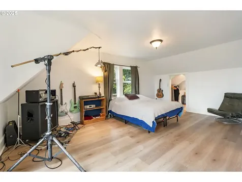 8821 NW Springville Road Portland OR 97231