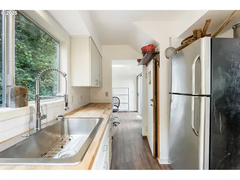 8821 NW Springville Road Portland OR 97231