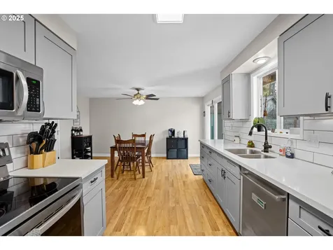 20165 SW Walquin Court Beaverton OR 97078