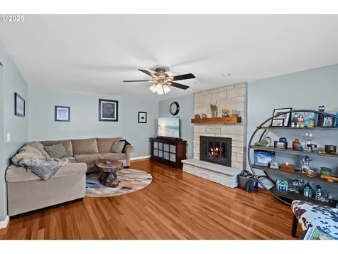 20165 SW Walquin Court Beaverton OR 97078
