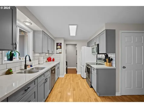 20165 SW Walquin Court Beaverton OR 97078