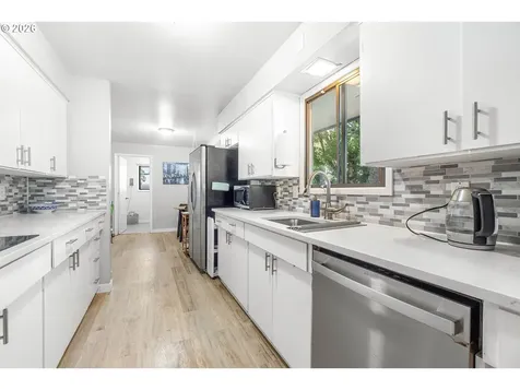 3034 SE 170th Avenue Portland OR 97236
