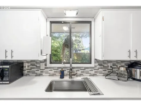 3034 SE 170th Avenue Portland OR 97236