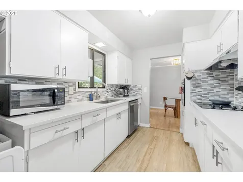 3034 SE 170th Avenue Portland OR 97236
