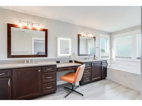 1709 S 43rd Place Ridgefield WA 98642
