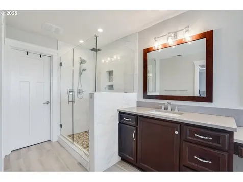 1709 S 43rd Place Ridgefield WA 98642
