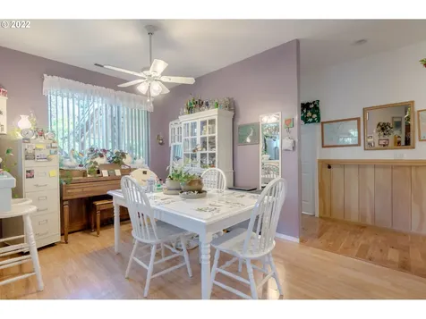 38376 Hood Street Sandy OR 97055