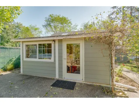 38376 Hood Street Sandy OR 97055
