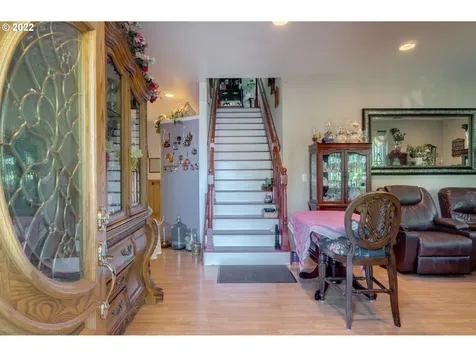 38376 Hood Street Sandy OR 97055