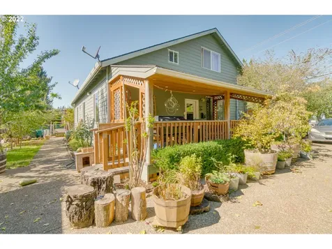 38376 Hood Street Sandy OR 97055