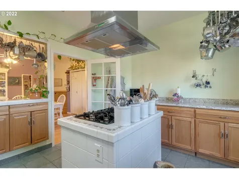 38376 Hood Street Sandy OR 97055