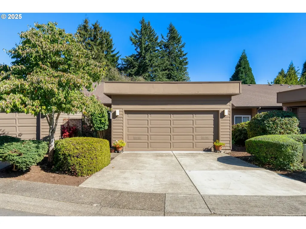1261 Spyglass Drive Eugene OR 97401