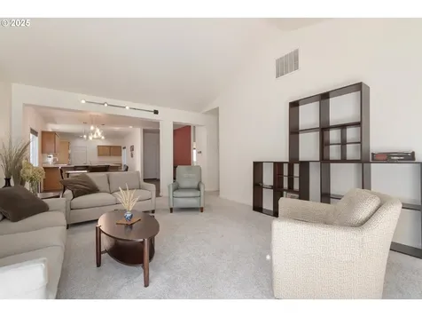 1261 Spyglass Drive Eugene OR 97401