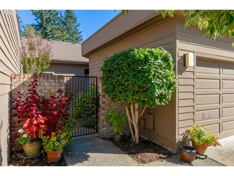1261 Spyglass Drive Eugene OR 97401