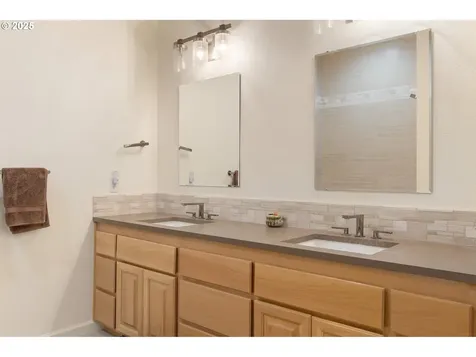 1261 Spyglass Drive Eugene OR 97401