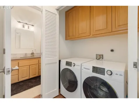 1261 Spyglass Drive Eugene OR 97401