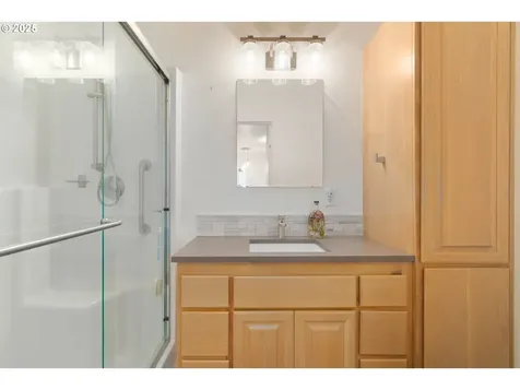 1261 Spyglass Drive Eugene OR 97401