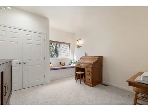1261 Spyglass Drive Eugene OR 97401