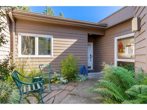 1261 Spyglass Drive Eugene OR 97401