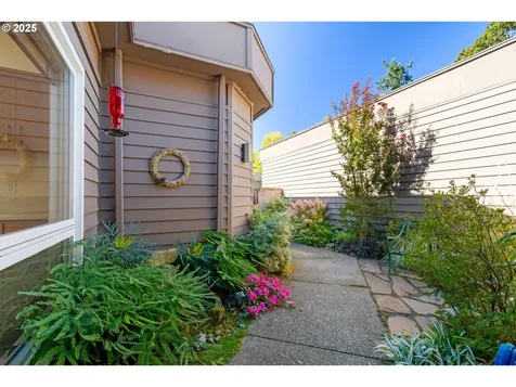 1261 Spyglass Drive Eugene OR 97401