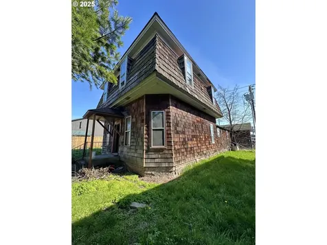 214 W Broadway Street Goldendale WA 98620