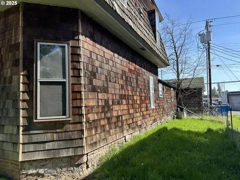 214 W Broadway Street Goldendale WA 98620