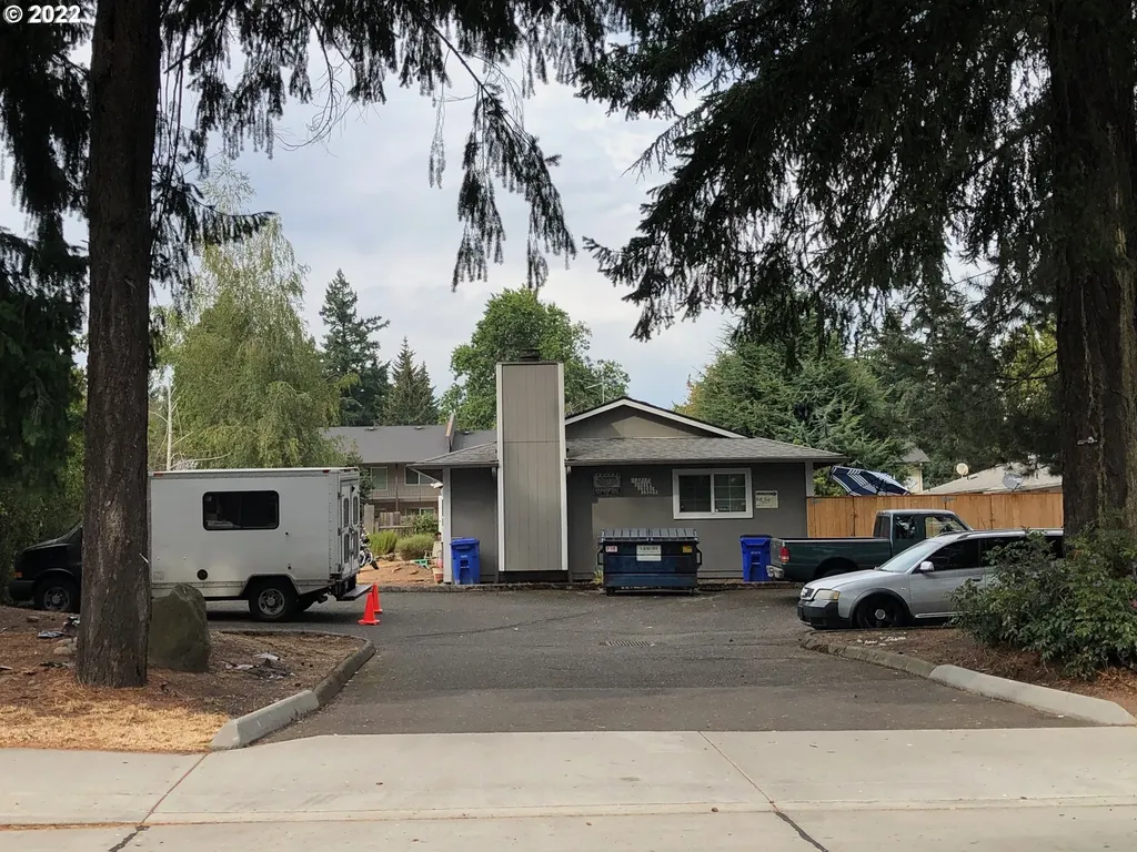 13217 Se Powell Boulevard Portland OR 97236