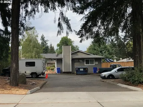 13217 Se Powell Boulevard Portland OR 97236
