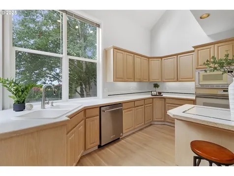 12504 NW Hibbard Drive Portland OR 97229