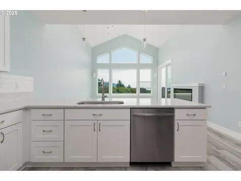 6485 Heron View Drive Neskowin OR 97149
