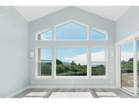 6485 Heron View Drive Neskowin OR 97149