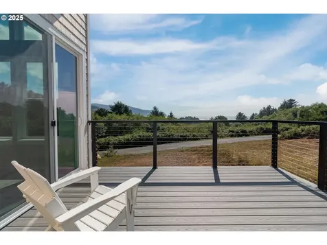 6485 Heron View Drive Neskowin OR 97149