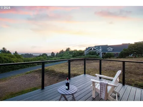 6485 Heron View Drive Neskowin OR 97149