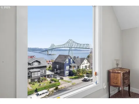 337 Alameda Avenue Astoria OR 97103