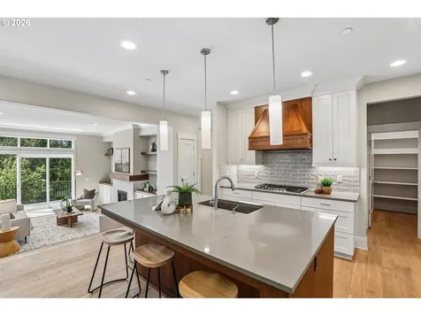 8450 SW 47th Avenue Portland OR 97219