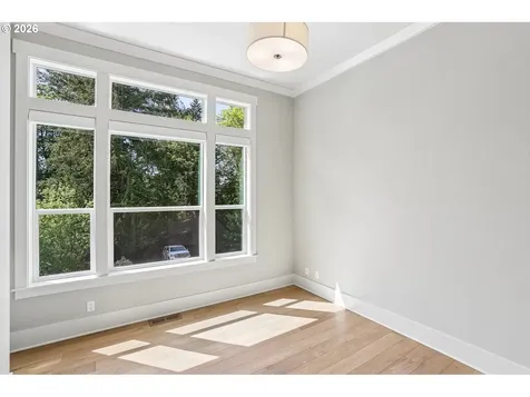 8450 SW 47th Avenue Portland OR 97219