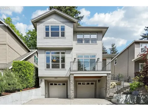 8450 SW 47th Avenue Portland OR 97219