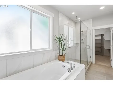 8450 SW 47th Avenue Portland OR 97219