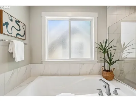 8450 SW 47th Avenue Portland OR 97219