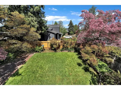 13775 SW Bonnie Brae Street Beaverton OR 97005
