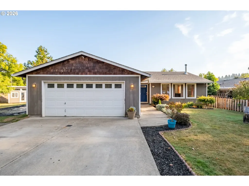1730 Cedar Street Sweet Home OR 97386