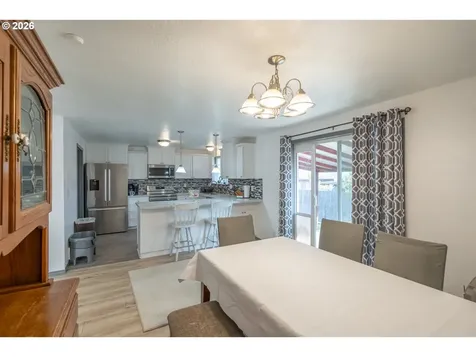 1730 Cedar Street Sweet Home OR 97386