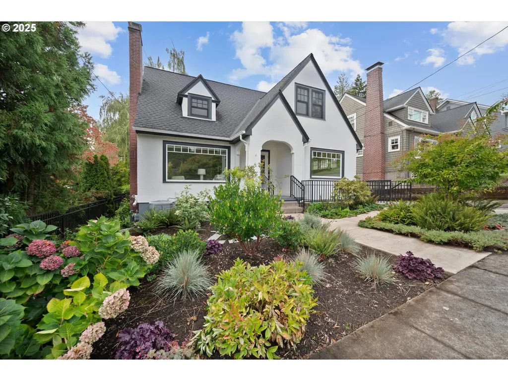3919 NE 21st Avenue Portland OR 97212
