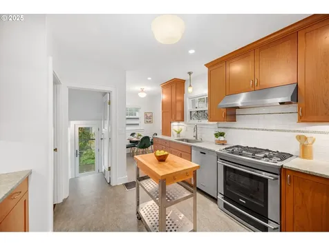 3919 NE 21st Avenue Portland OR 97212