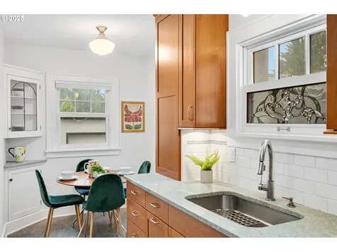 3919 NE 21st Avenue Portland OR 97212